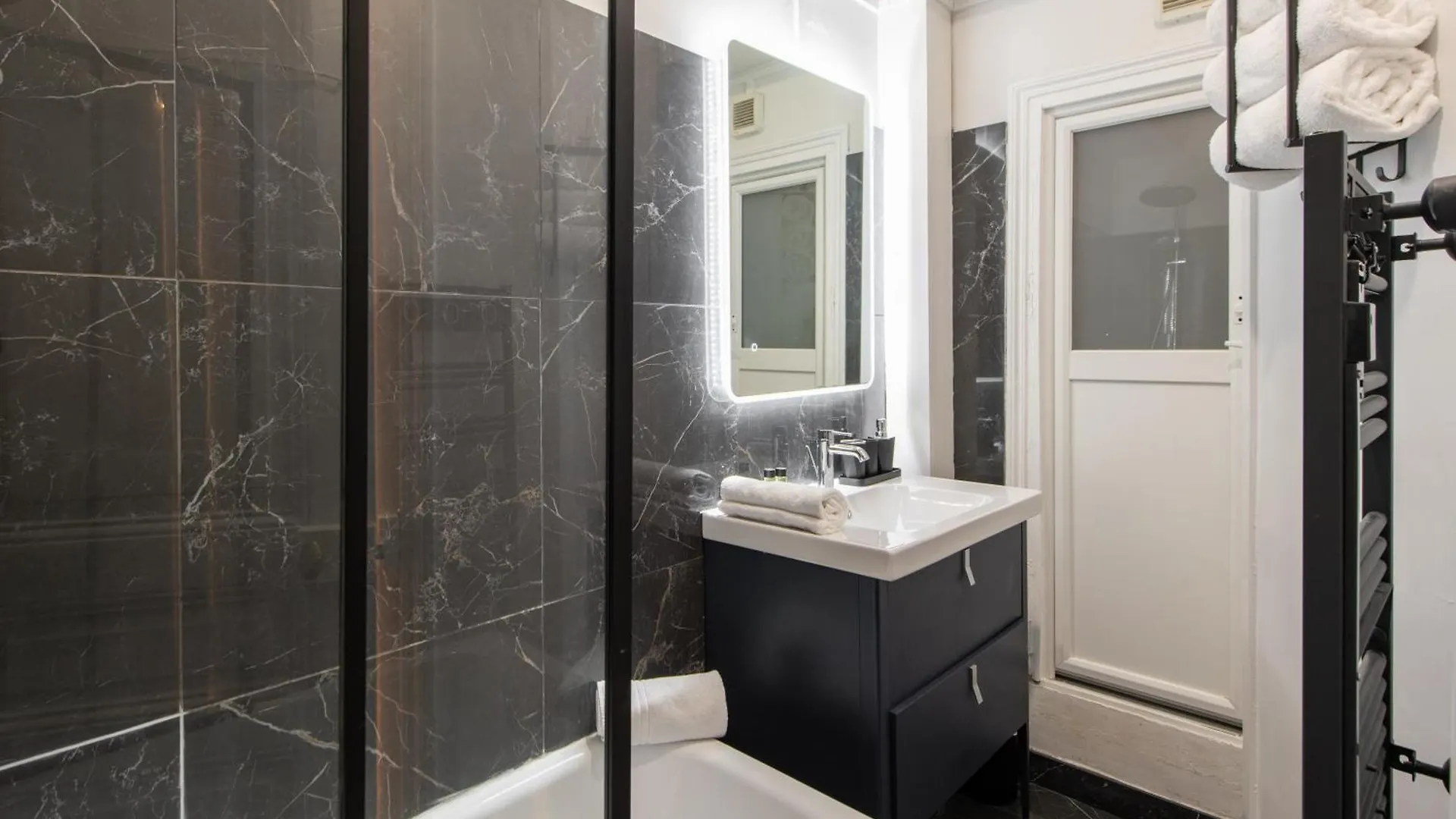 Cozy & Central Fully Equipped Studio 5 Min Walk To Metro, Montparnasse Neighbourhood Париж 0*,