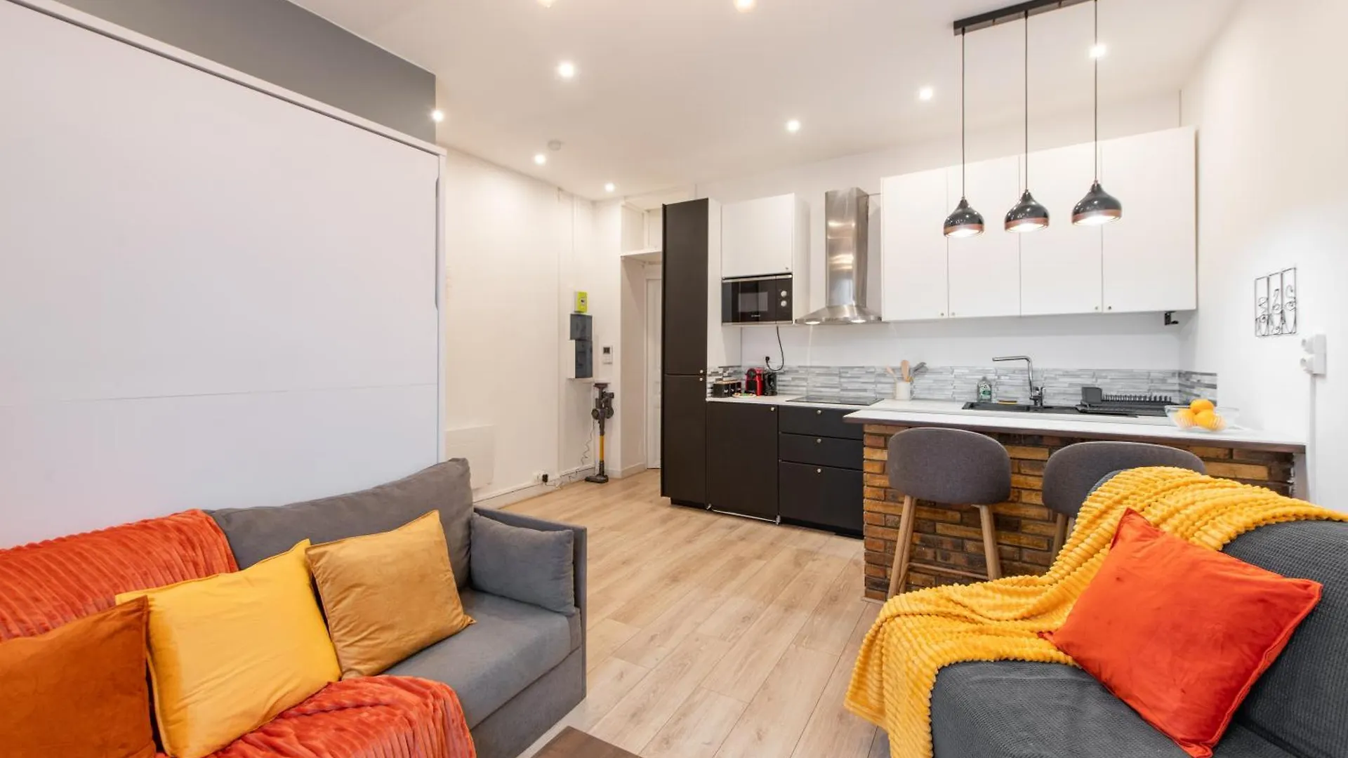 Cozy & Central Fully Equipped Studio 5 Min Walk To Metro, Montparnasse Neighbourhood Париж 0*,  Франция
