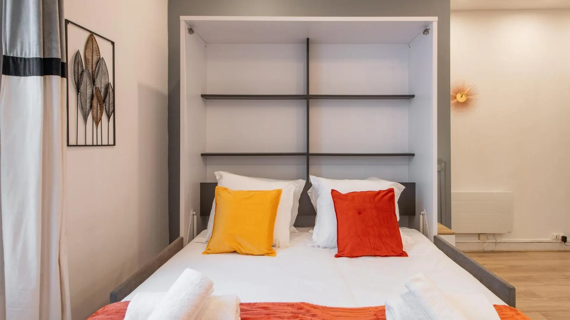 Апартаменты Cozy & Central Fully Equipped Studio 5 Min Walk To Metro, Montparnasse Neighbourhood Париж
