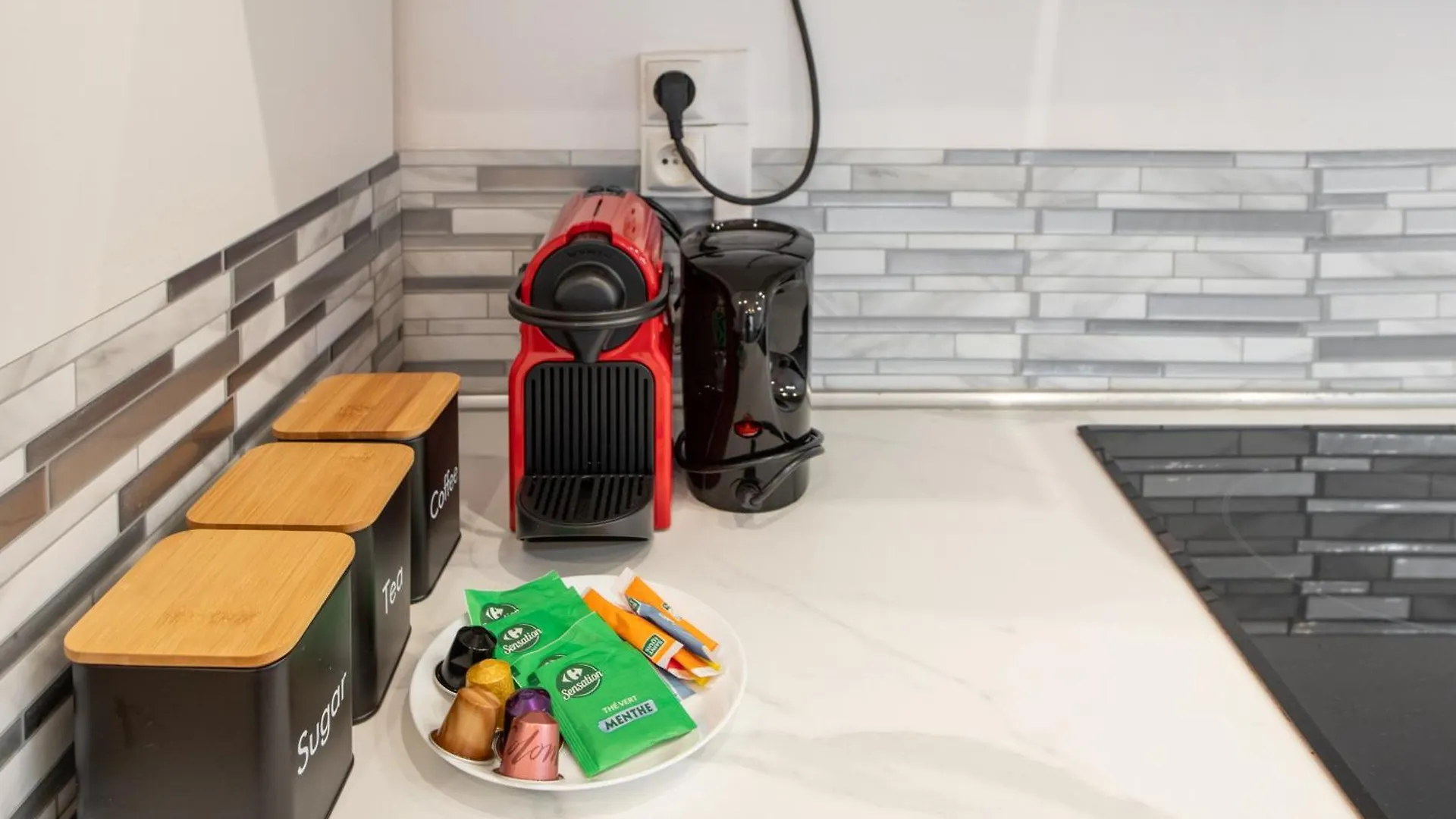 Cozy & Central Fully Equipped Studio 5 Min Walk To Metro, Montparnasse Neighbourhood Paris Apartment
