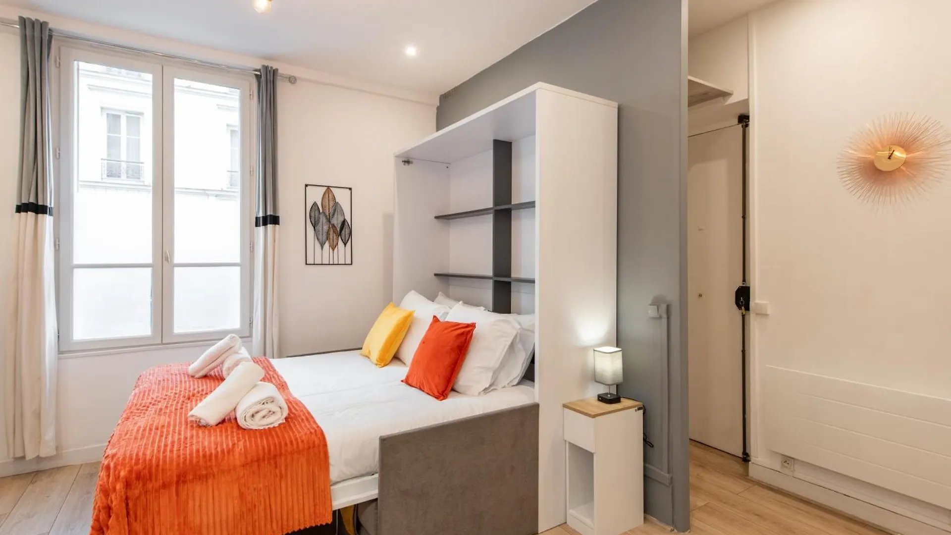 Cozy & Central Fully Equipped Studio 5 Min Walk To Metro, Montparnasse Neighbourhood Paris Apartment